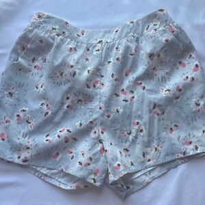 LC Lauren Conrad Floral Women's Shorts - Light Gray and Pink